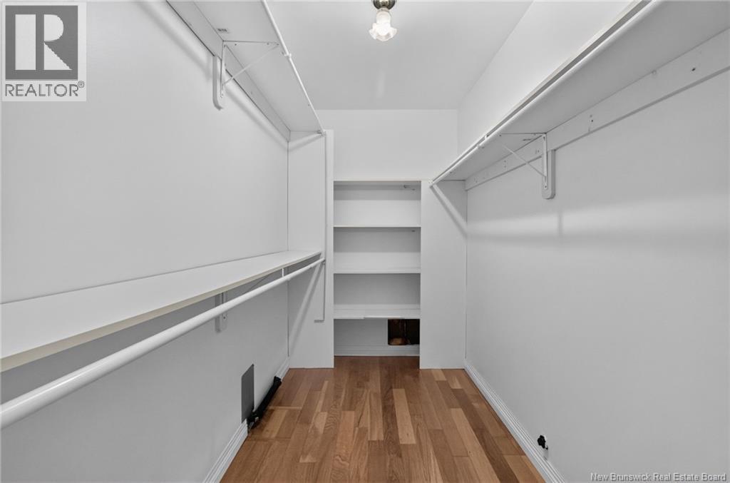 268-180 Acadie - Image 38