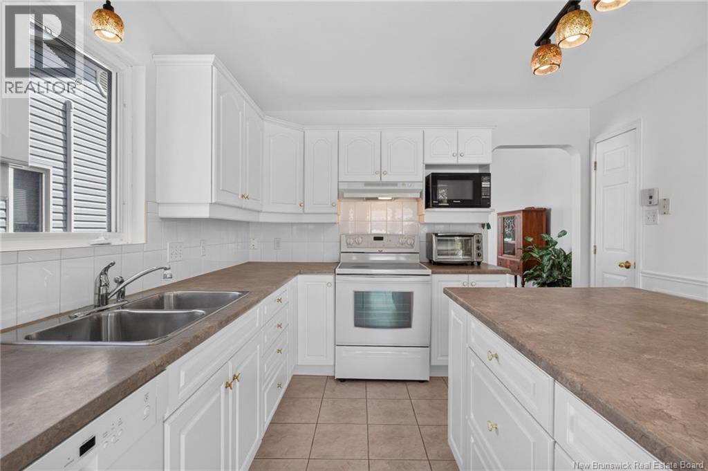 268-180 Acadie - Image 25