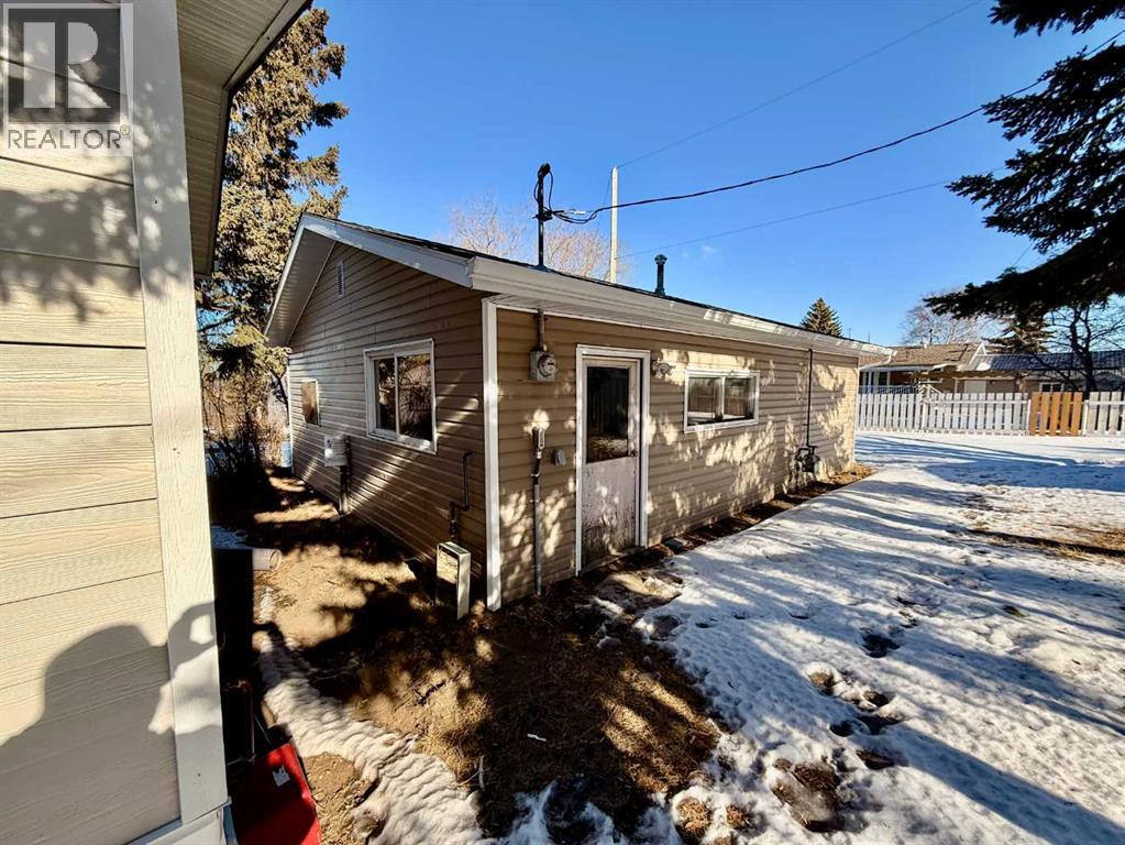 5019 49 Street - 11