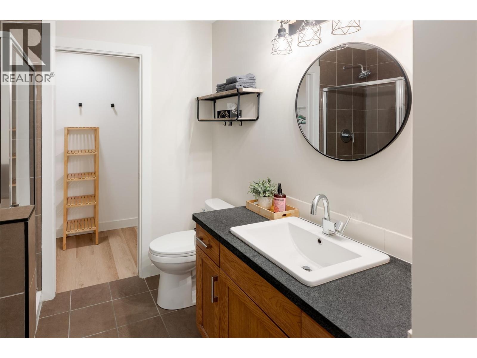208 3229 Skyview Lane, West Kelowna