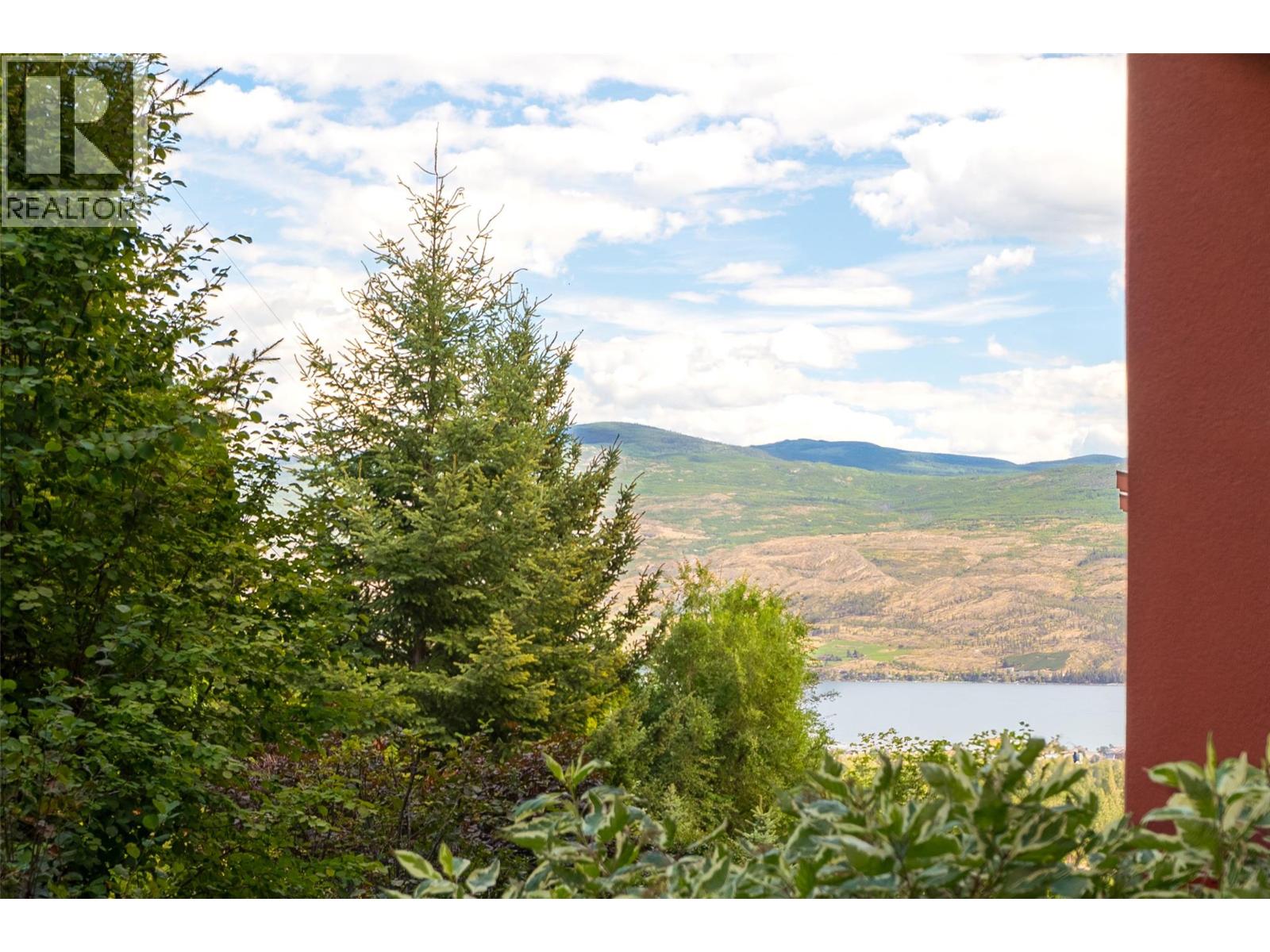 208 3229 Skyview Lane, West Kelowna