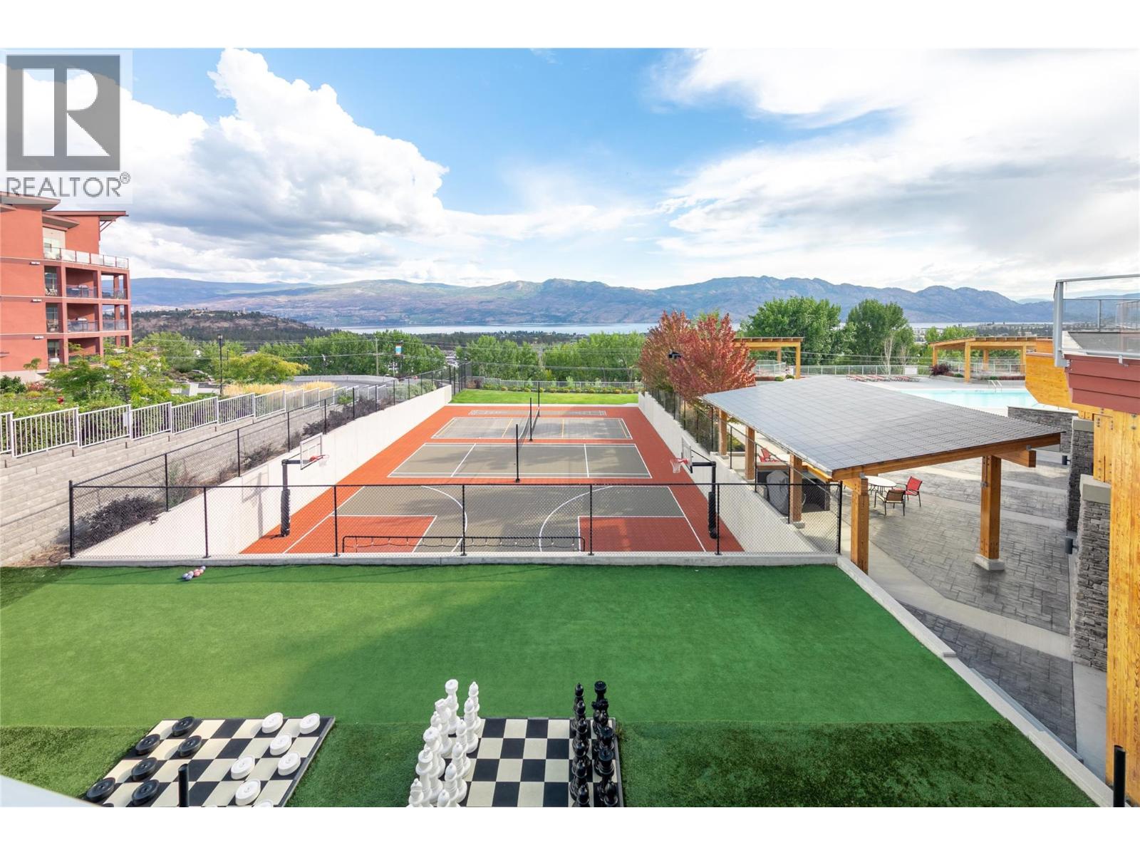 208 3229 Skyview Lane, West Kelowna