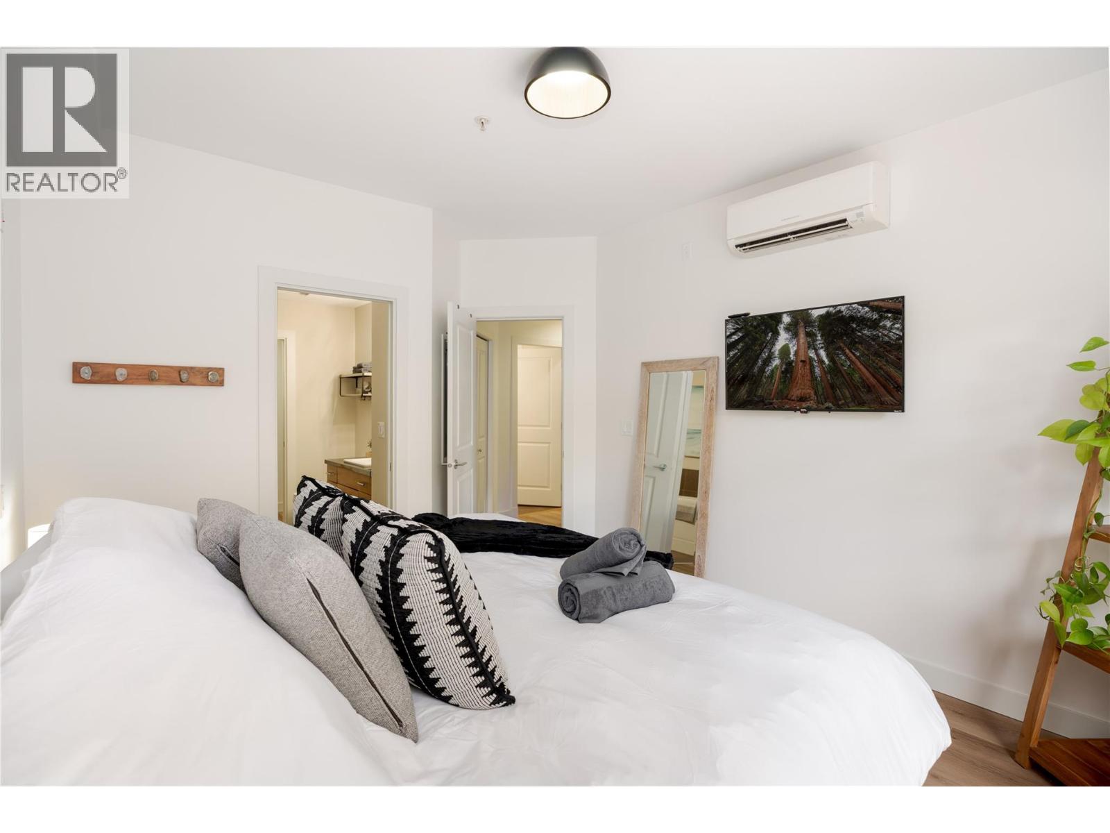 208 3229 Skyview Lane, West Kelowna
