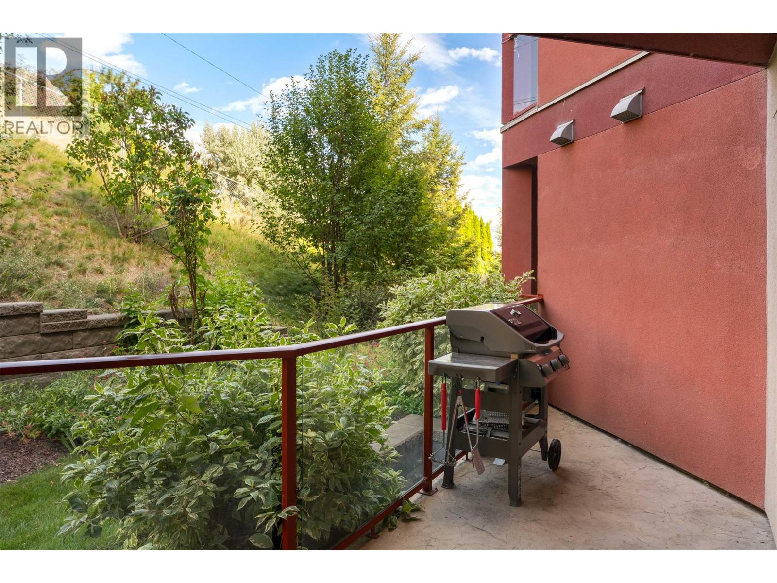 208 3229 Skyview Lane, West Kelowna