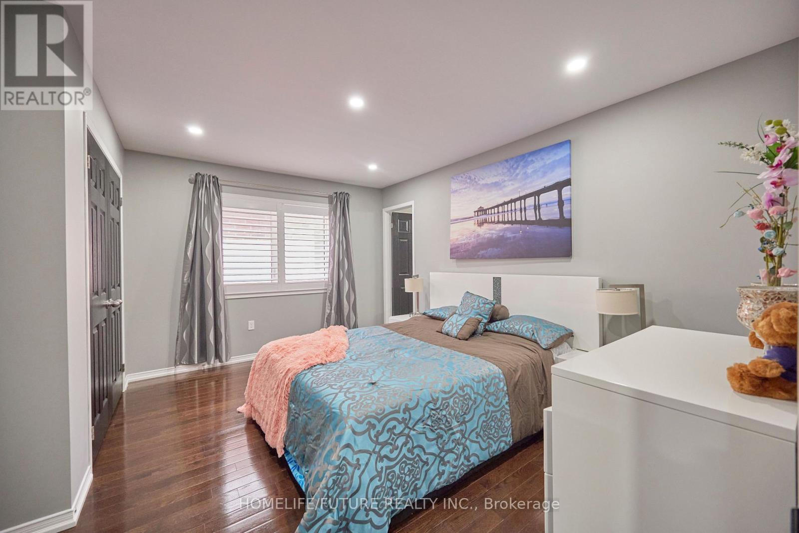 2549 SNOW KNIGHT DRIVE - 19