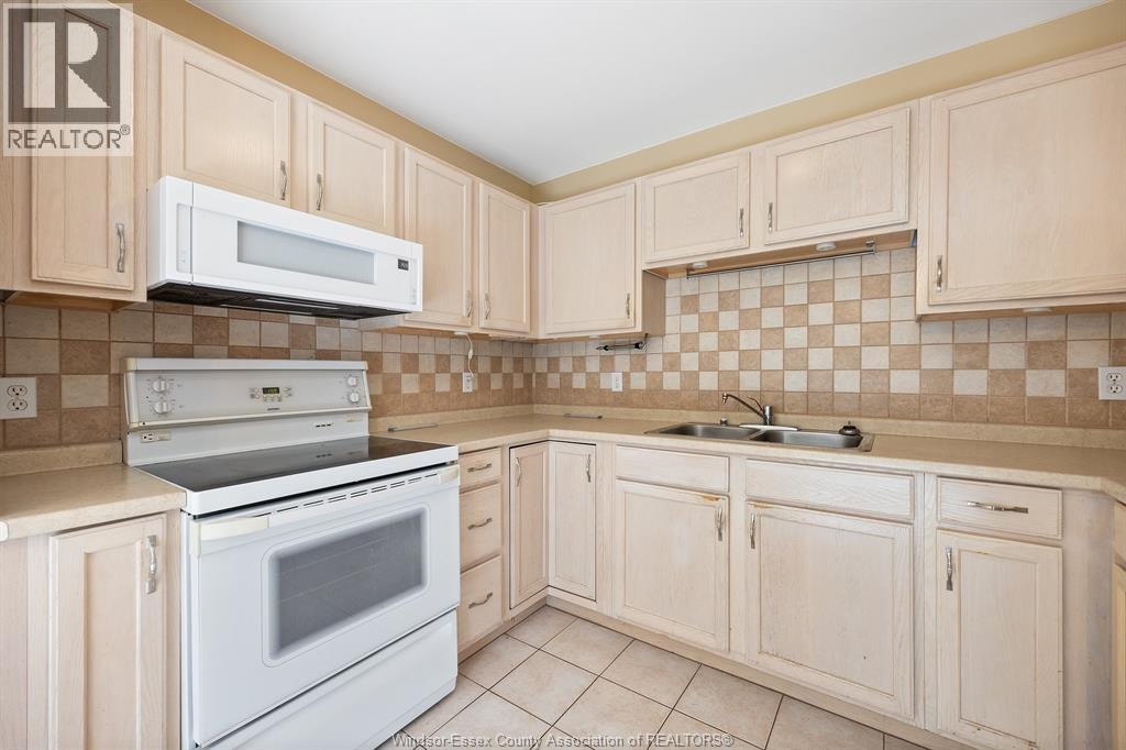 1015 KING CHARLES - Image 6
