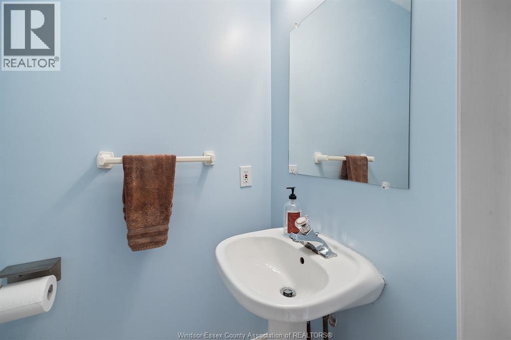 1015 KING CHARLES - Image 7