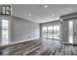 Family room - 3 - 53 Rockcliffe Boulevard, Toronto, ON M6N4R3 Photo 6