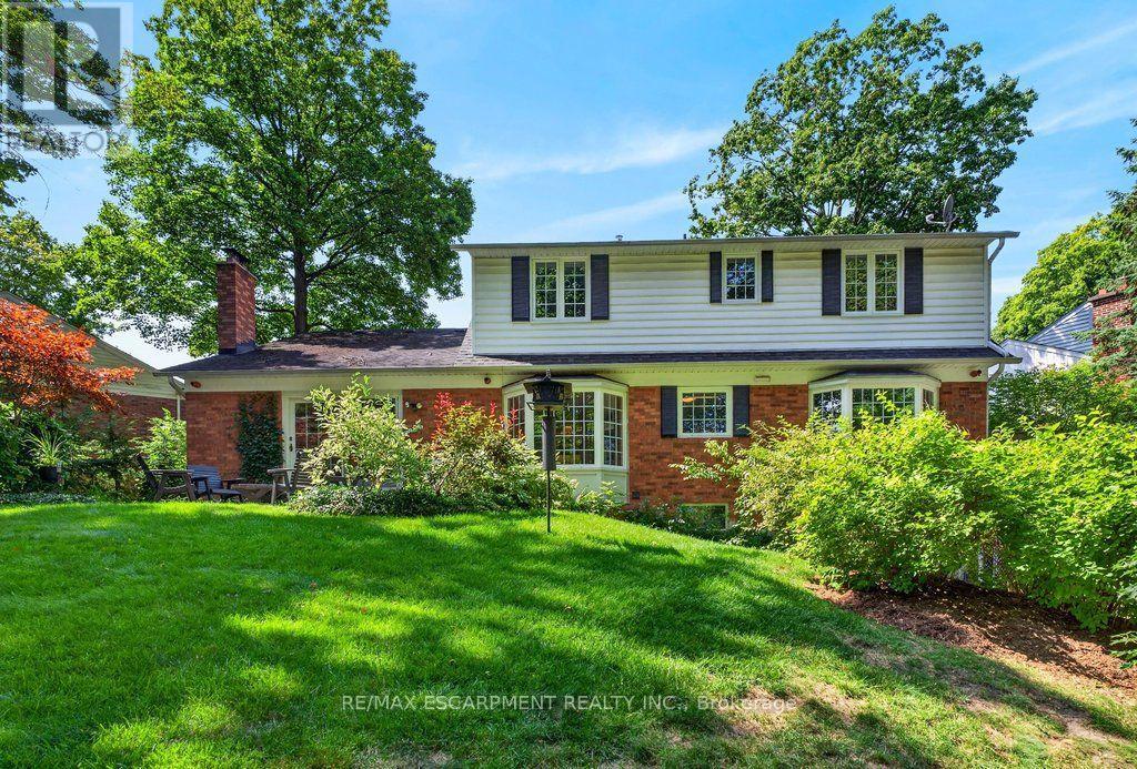 1975 STERLING PLACE - Image 40