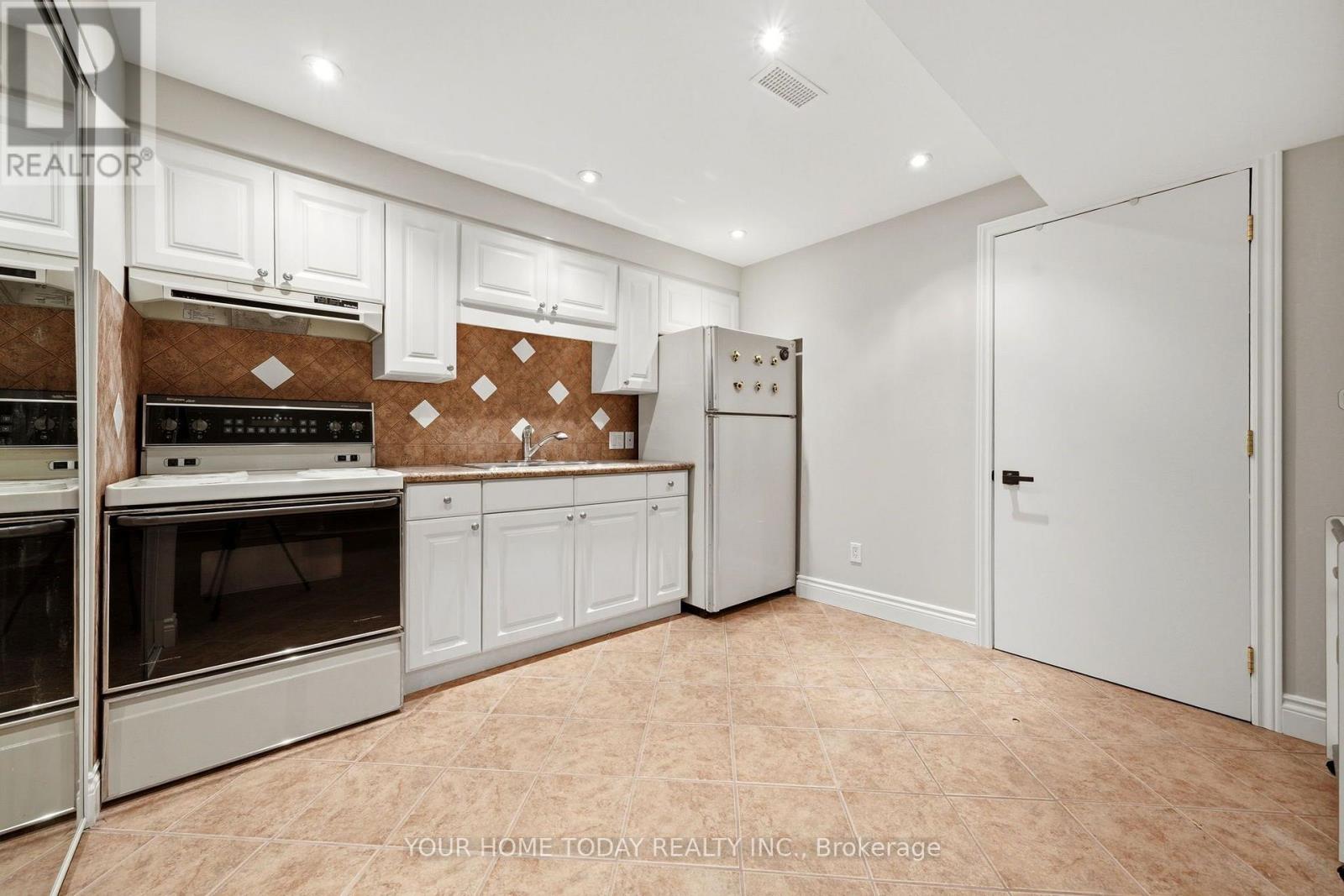58 CHESTER CRESCENT - Image 30