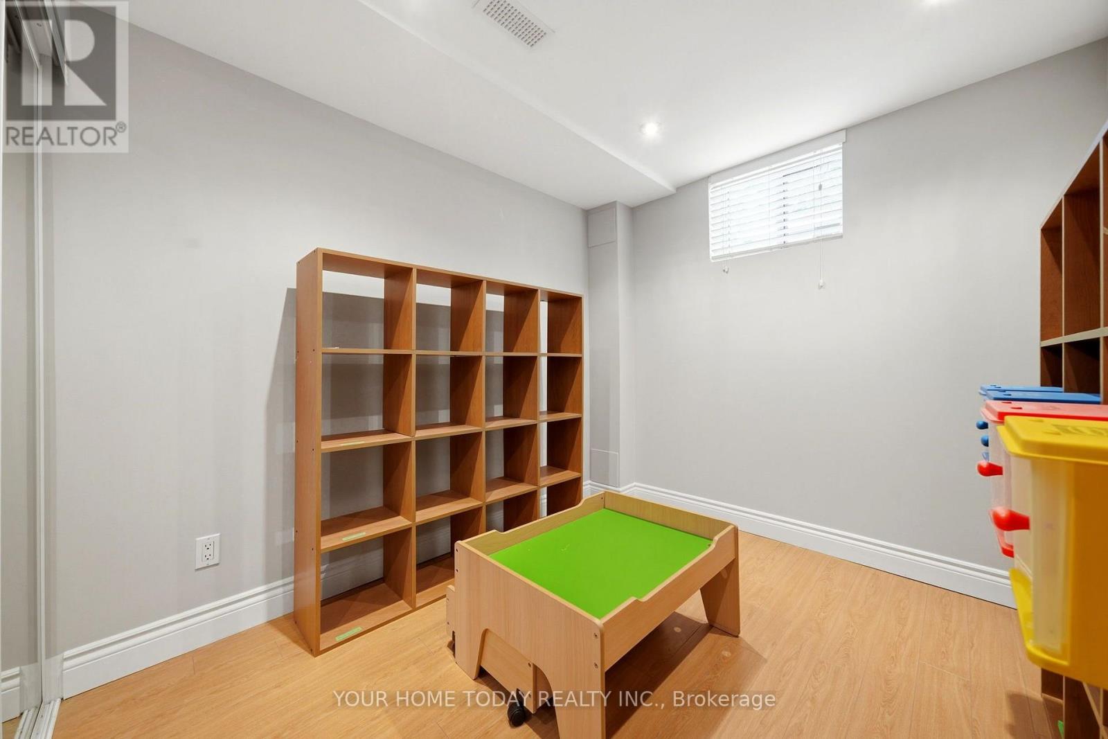 58 CHESTER CRESCENT - Image 32