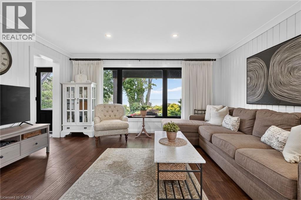 3754 LAKESHORE Road - Image 11