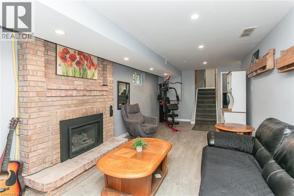#B 117 NORTHLAKE Drive - 18