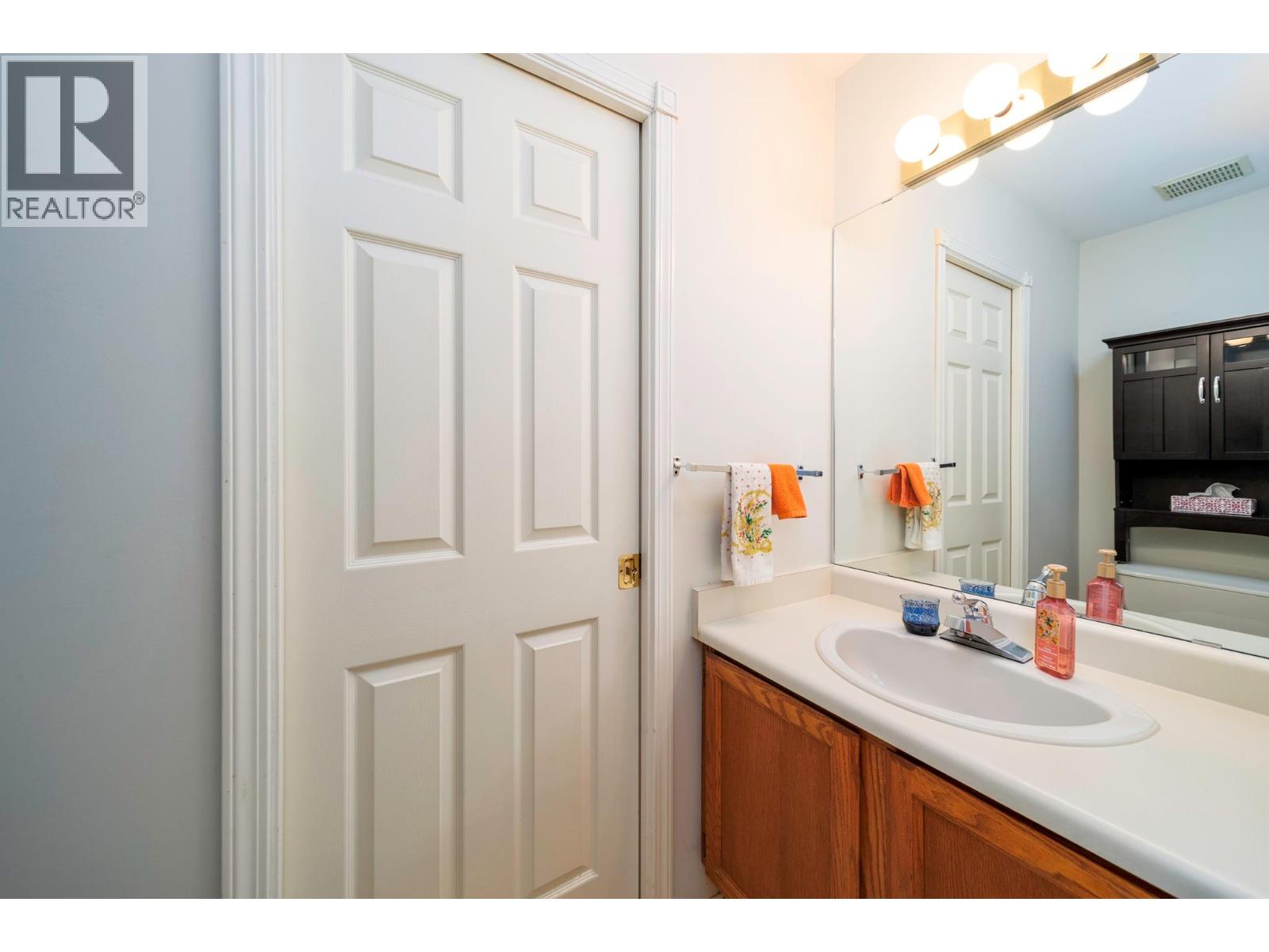 316 575 Sutherland Avenue, Kelowna