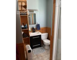 Primary Bedroom - 30 Sixth Street, Smooth Rock Falls, ON P0L2B0 Photo 8