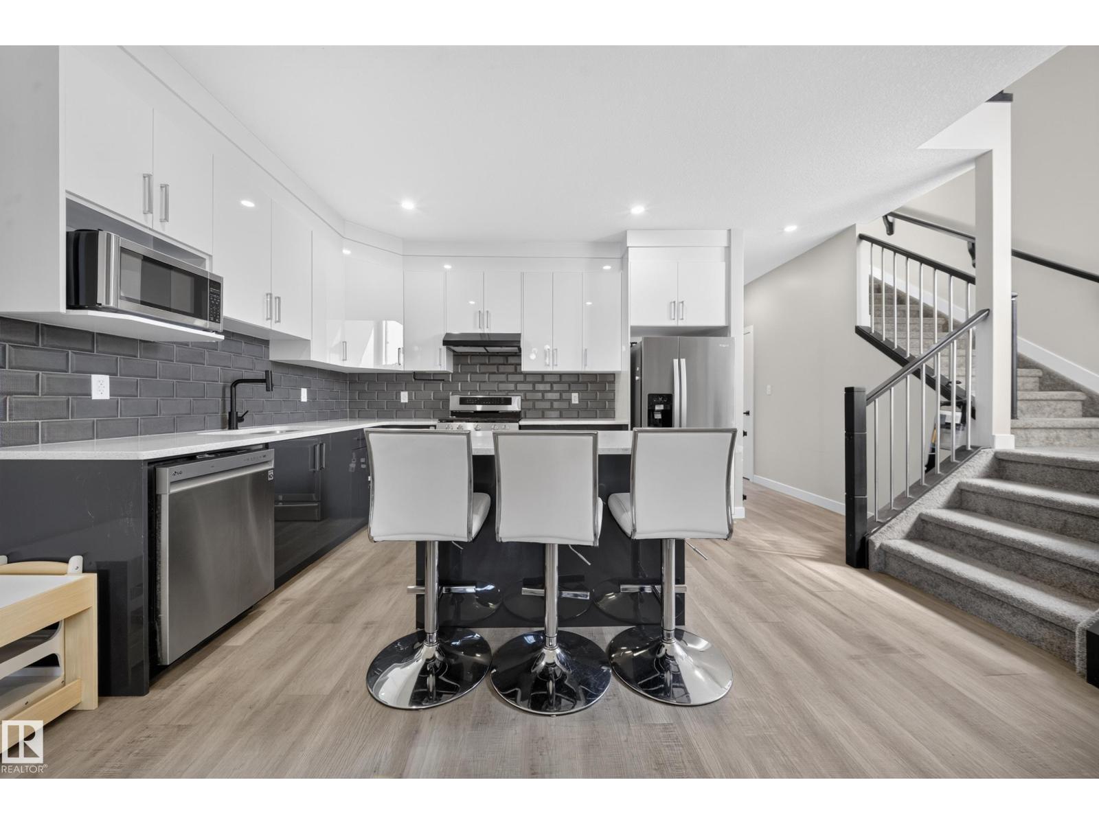 4301 38 st - 31