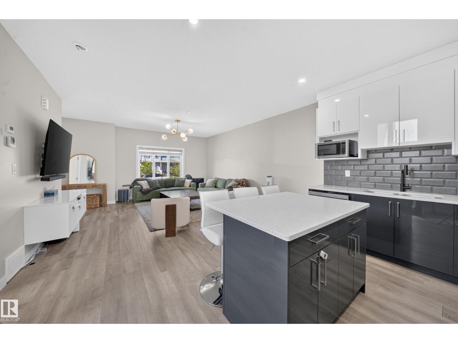 4301 38 st - Image 36