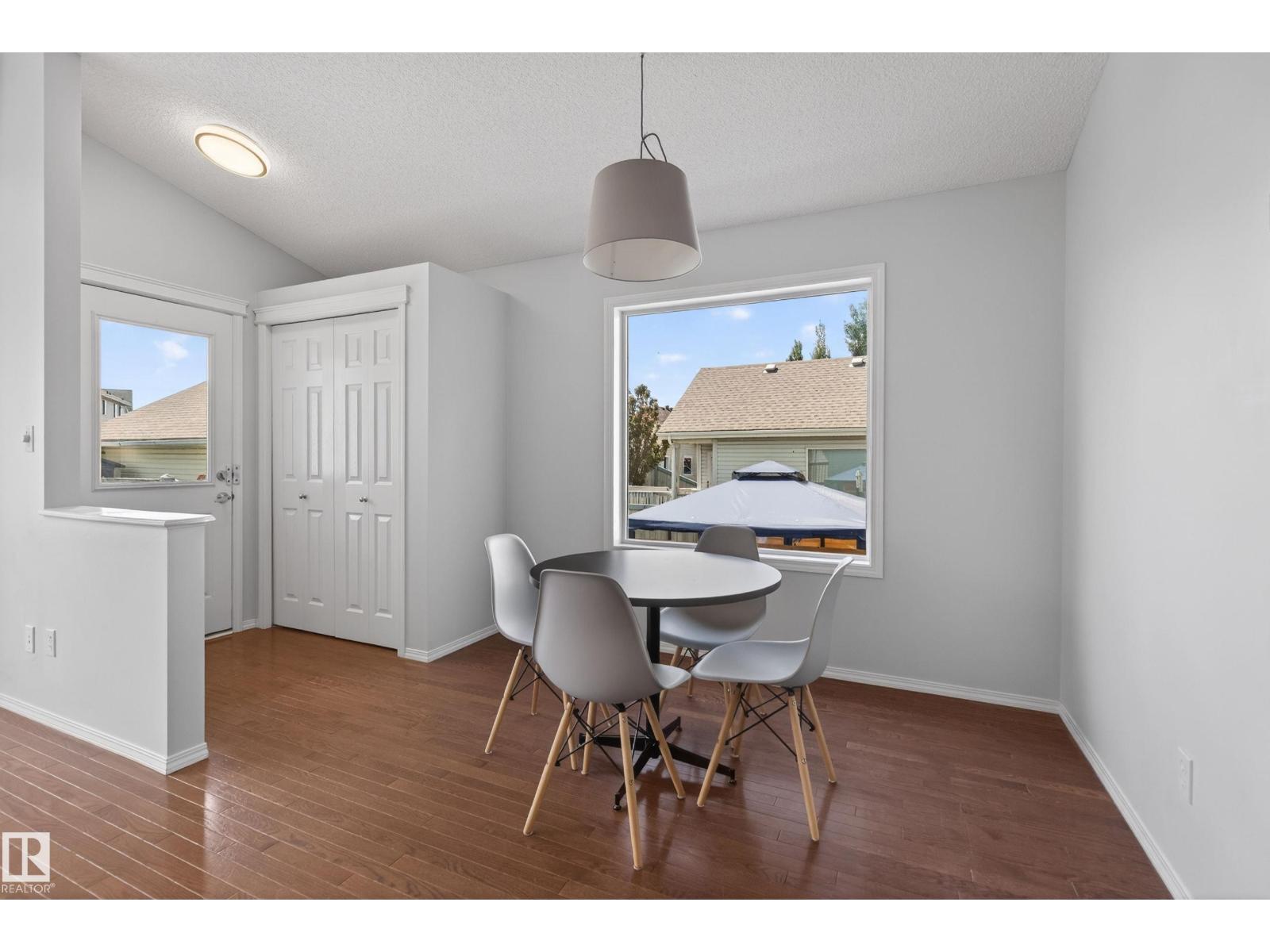 7815 14 AV SW - Image 10