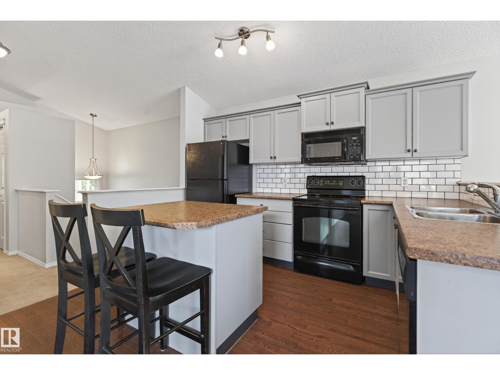 7815 14 AV SW - Image 6