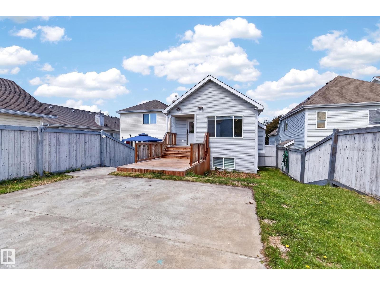 7815 14 AV SW - 40