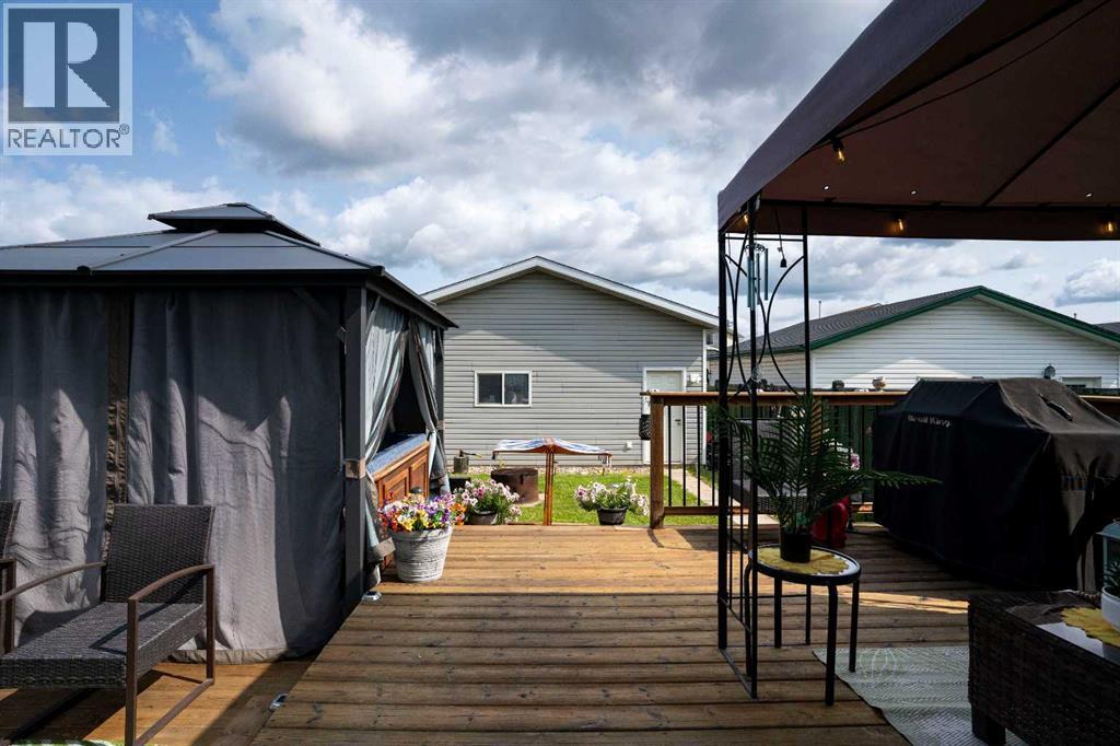 312 Diefenbaker Drive - Image 40