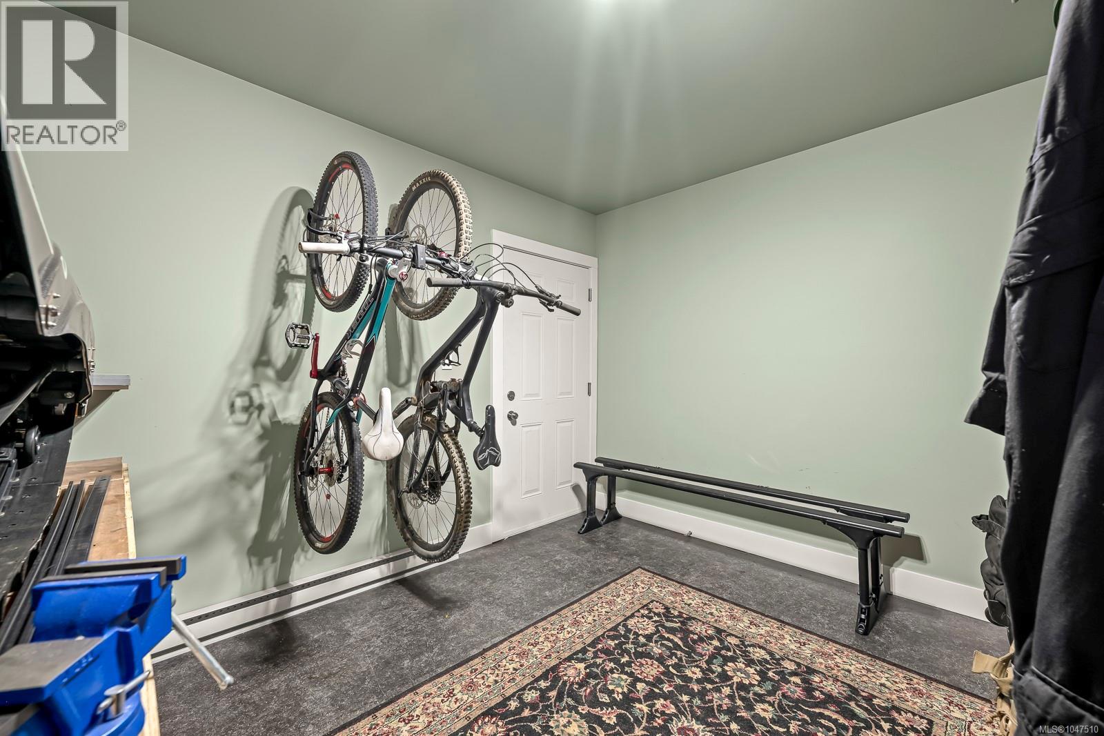 880 Cruikshank Ridge, Courtenay