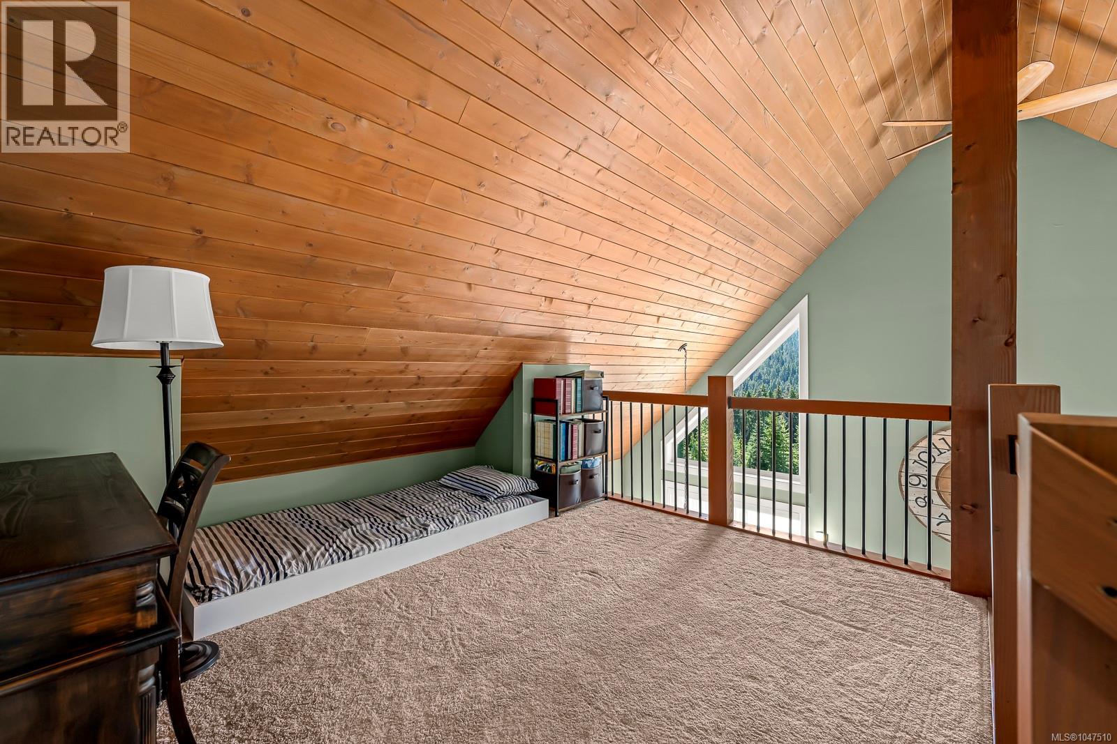 880 Cruikshank Ridge - 32