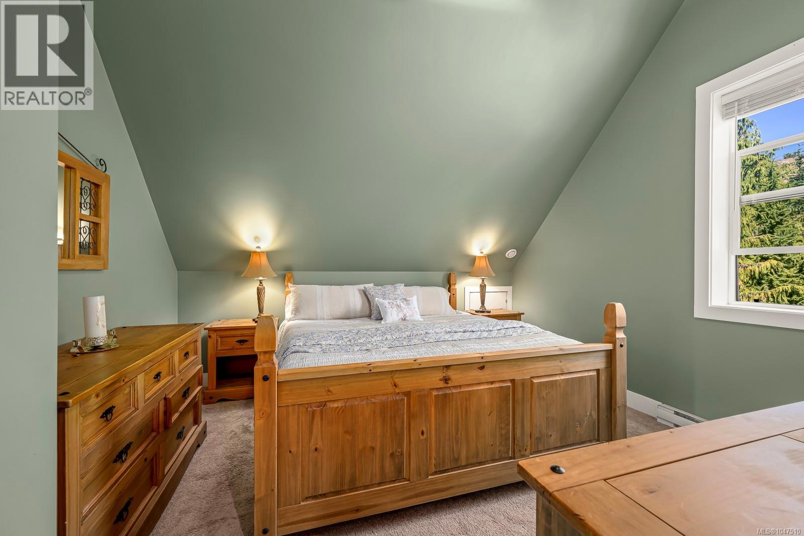 880 Cruikshank Ridge - 34