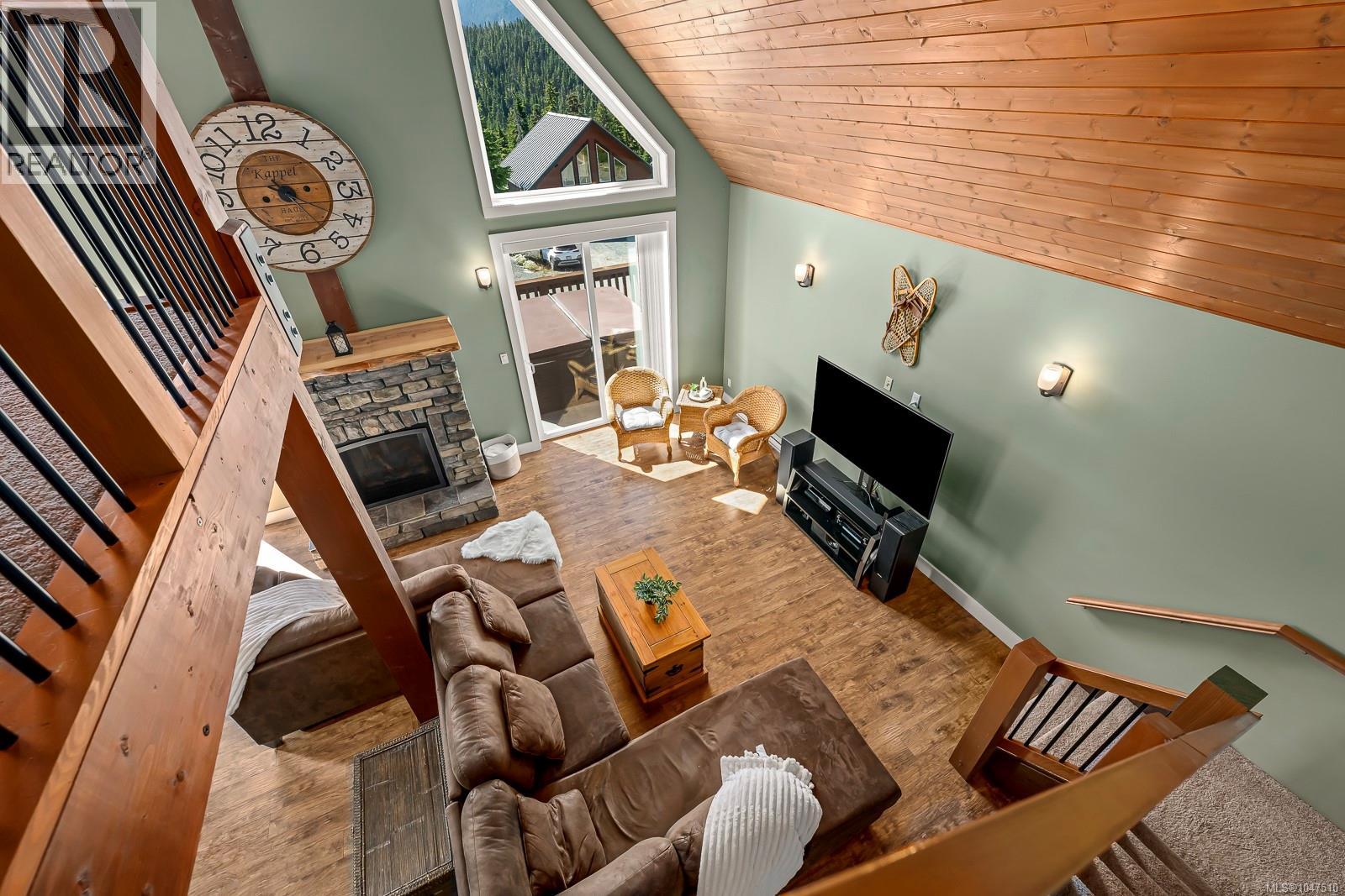 880 Cruikshank Ridge - 31