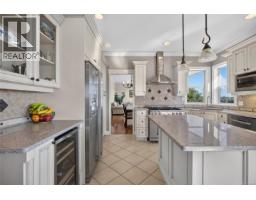 Kitchen - 656 Mariner Dr, Campbell River, BC V9H1V9 Photo 8