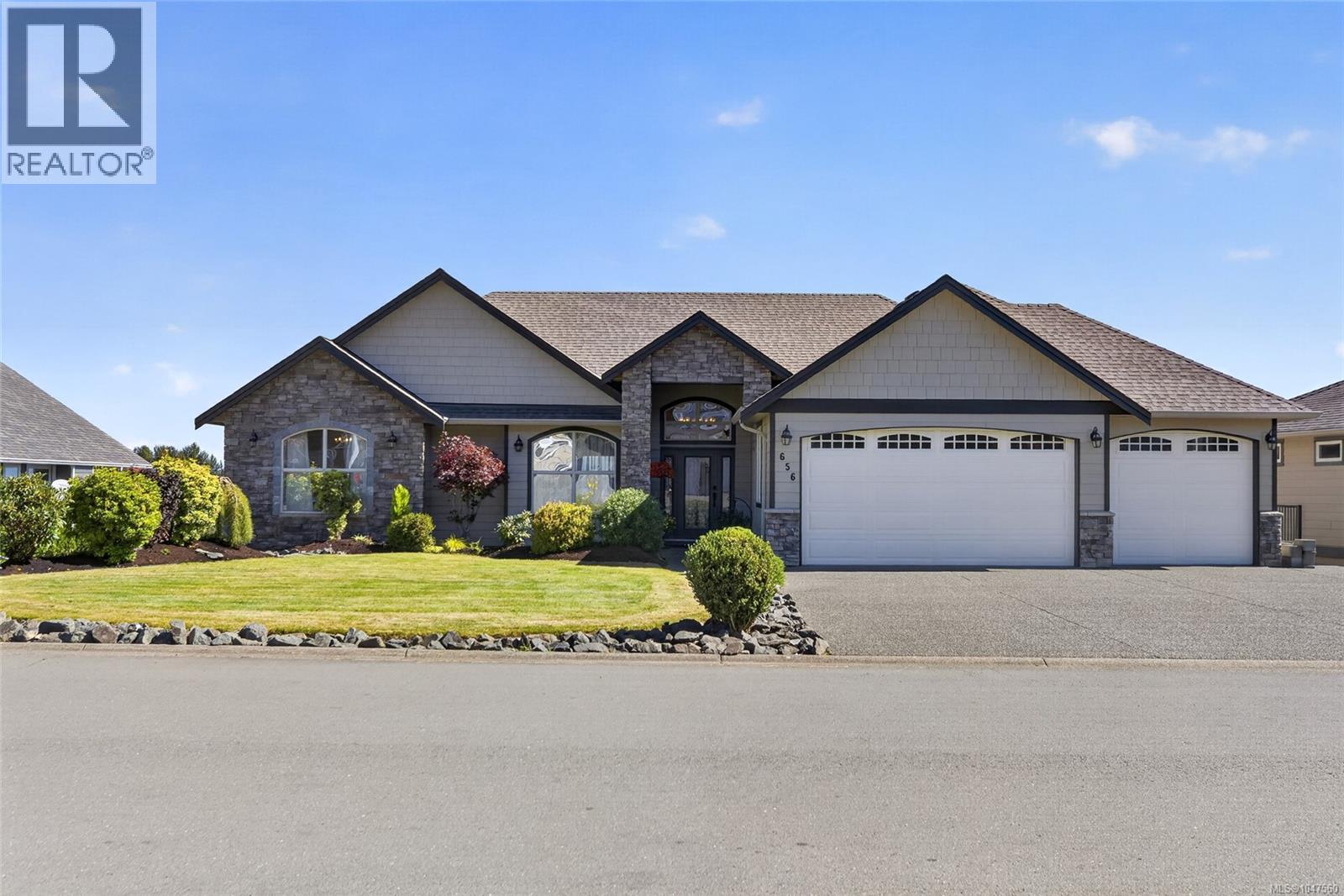 656 Mariner Dr, Campbell River