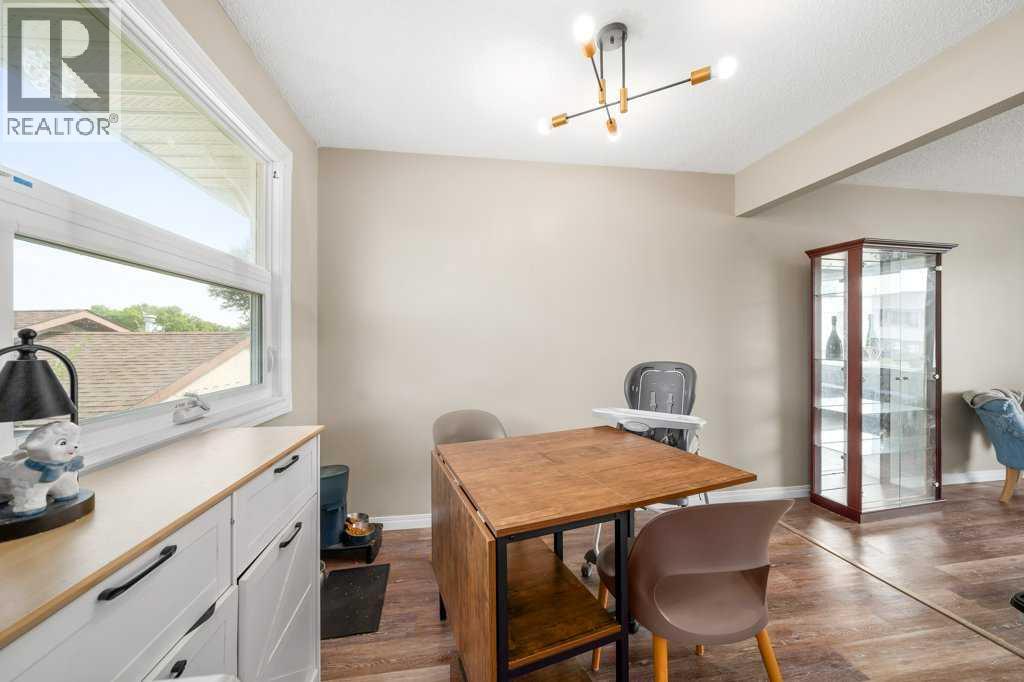 130 Hull Crescent NE - Image 9