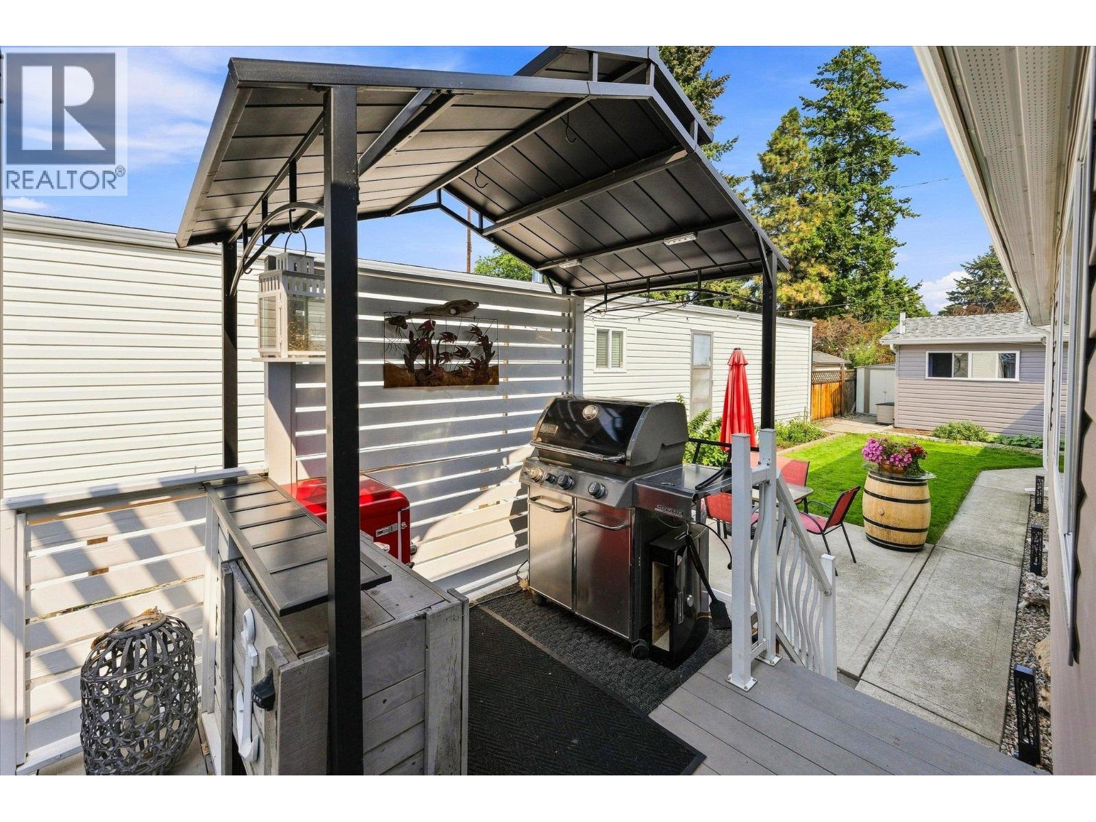 #14 2095 Boucherie Road - 29