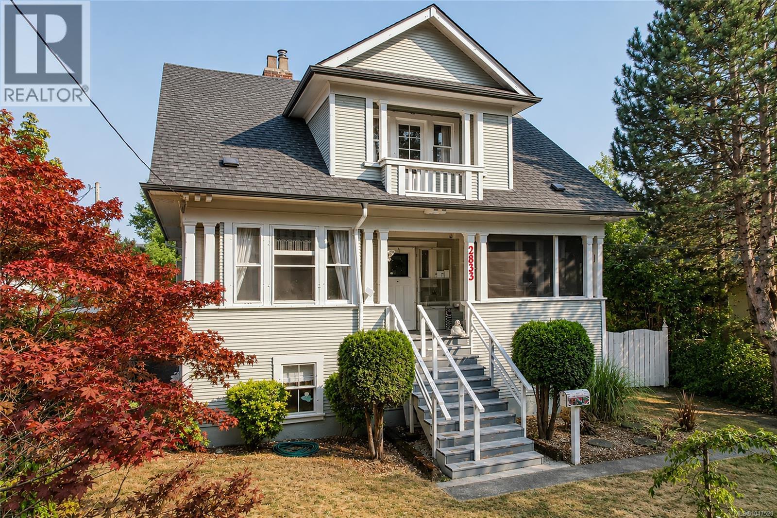  2833 Colquitz Avenue, Saanich