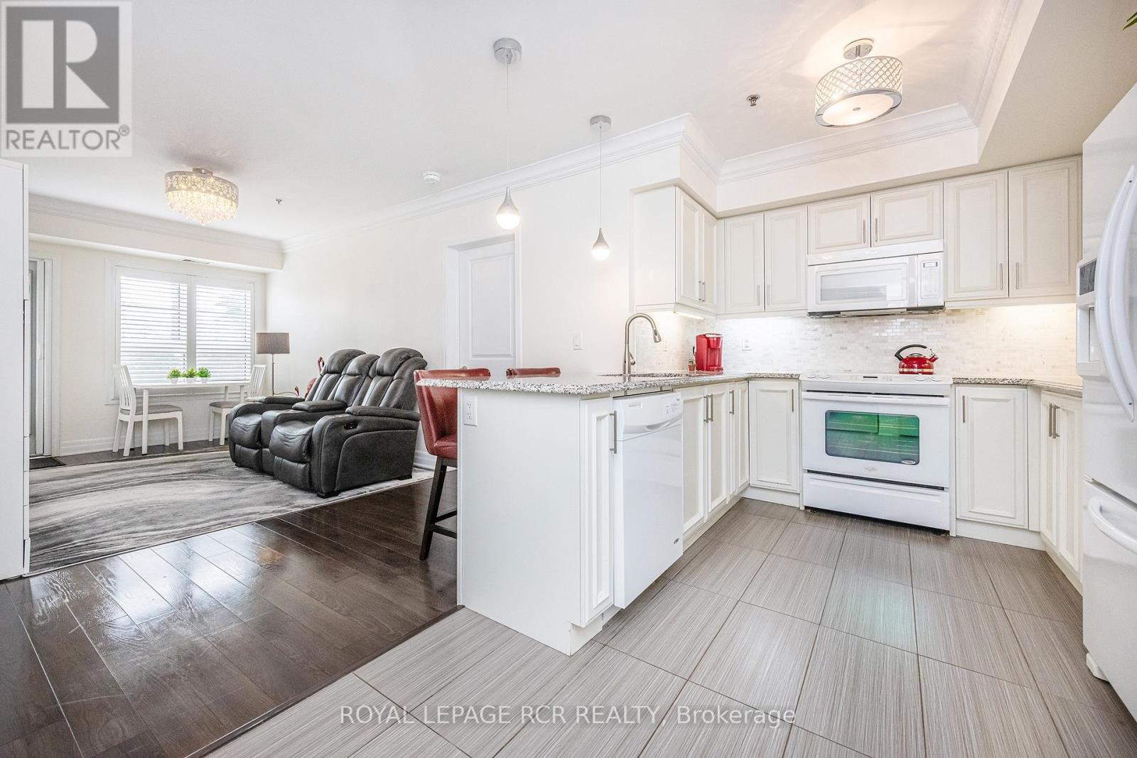 #106 60 BAYCLIFFE CRESCENT - Image 5