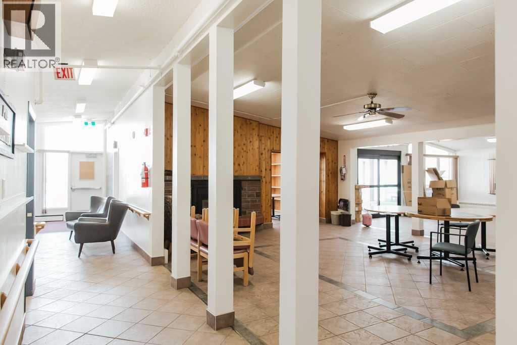 5230 44 Avenue - Image 11