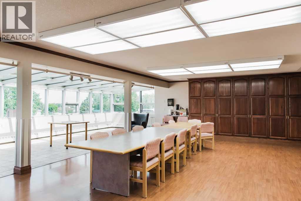 5230 44 Avenue - Image 17