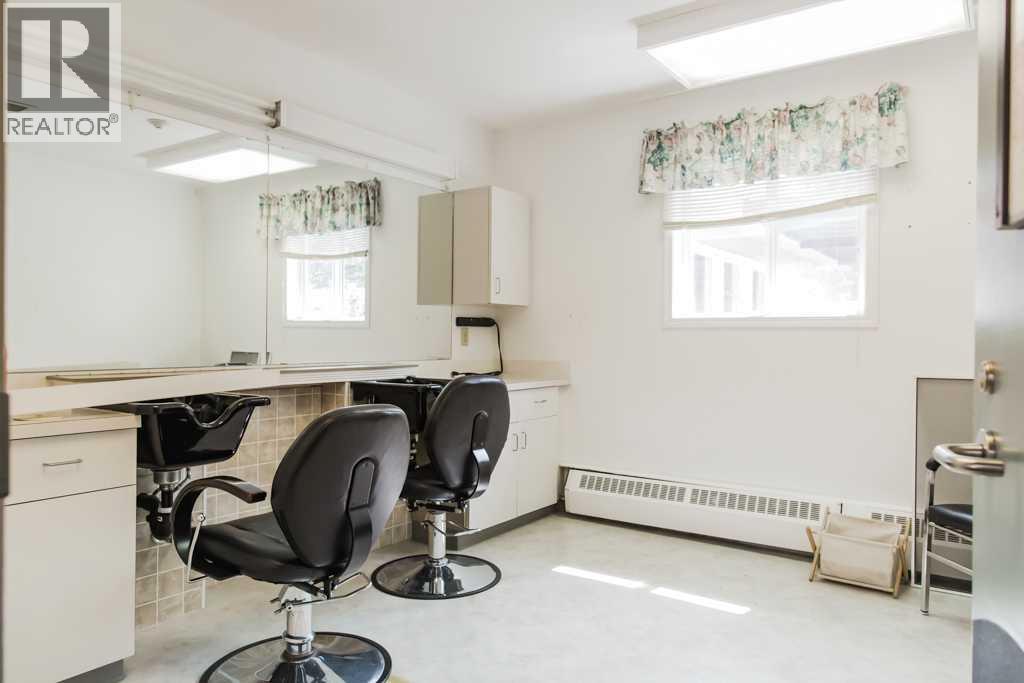 5230 44 Avenue - Image 18