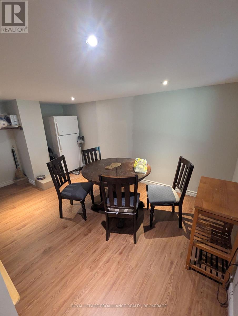 1105 MONTREAL STREET - 24