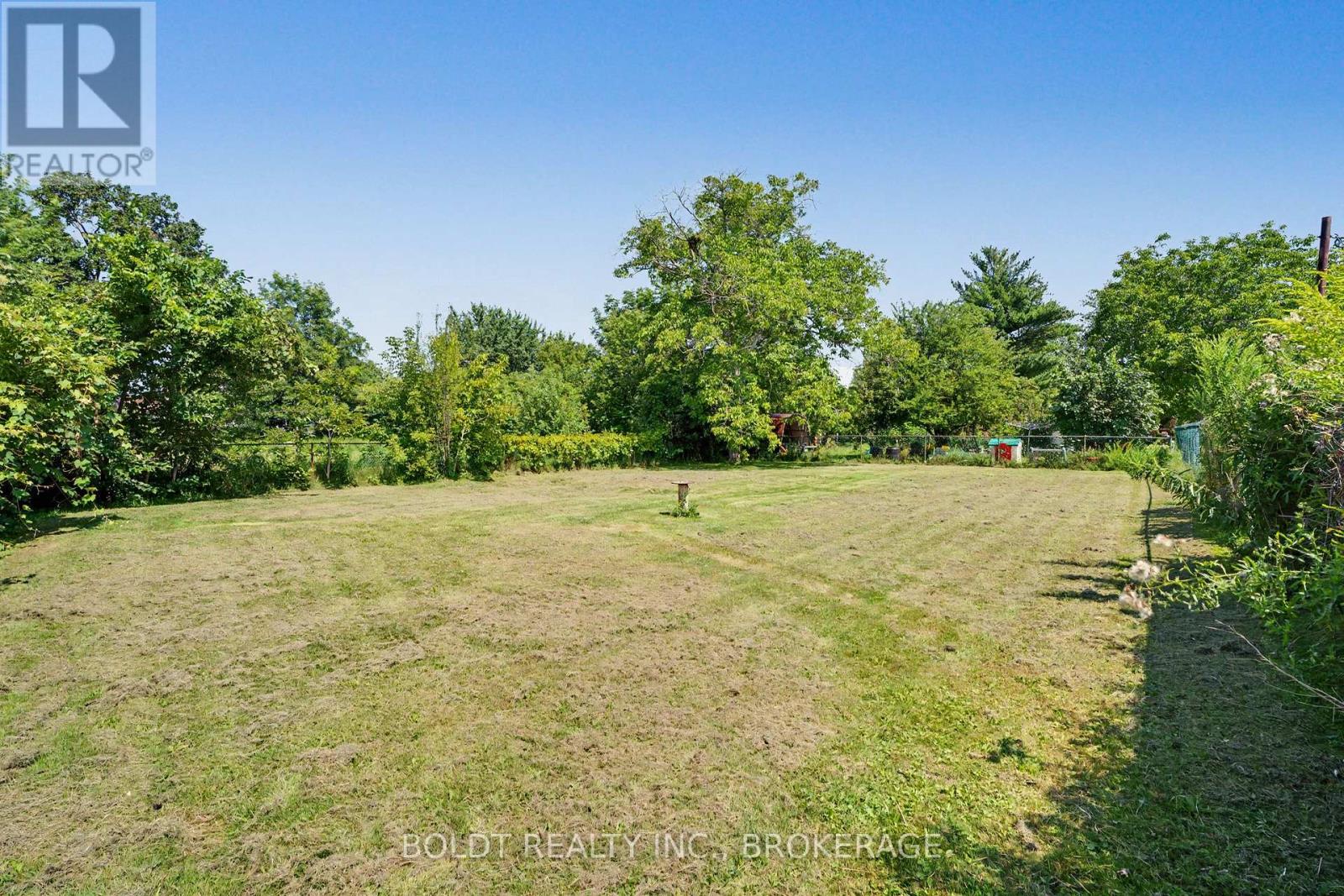 5568 DRUMMOND ROAD - Image 27