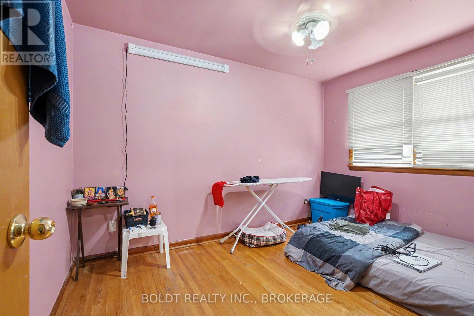 5568 DRUMMOND ROAD - Image 8