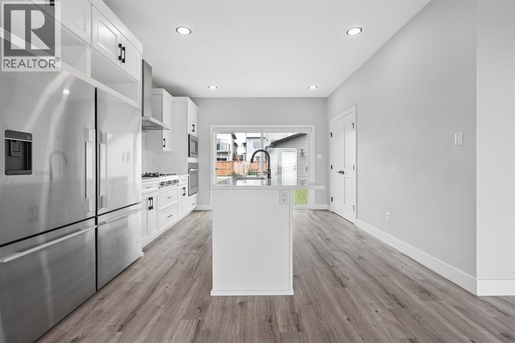 304 Grassland Boulevard W - Image 8