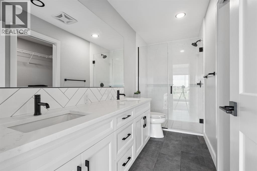 304 Grassland Boulevard W - Image 34