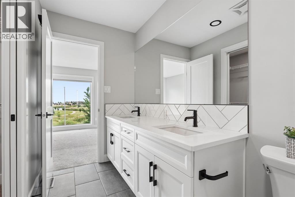 304 Grassland Boulevard W - Image 35