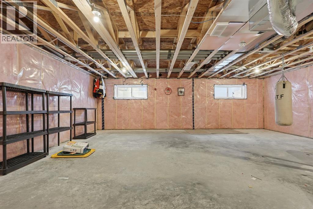 304 Grassland Boulevard W - Image 38