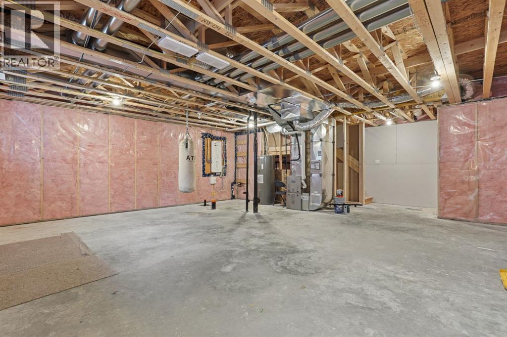 304 Grassland Boulevard W - Image 40