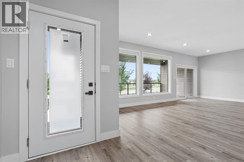 304 Grassland Boulevard W - Image 20