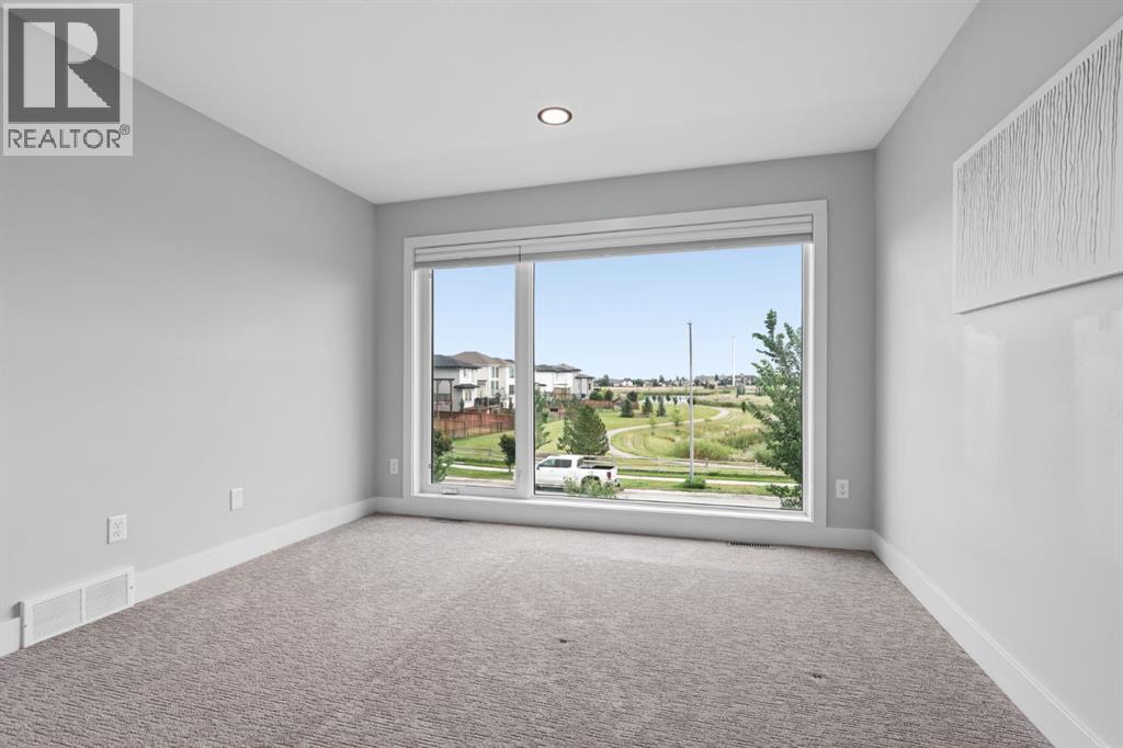 304 Grassland Boulevard W - Image 33