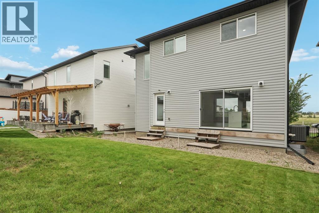 304 Grassland Boulevard W - Image 44
