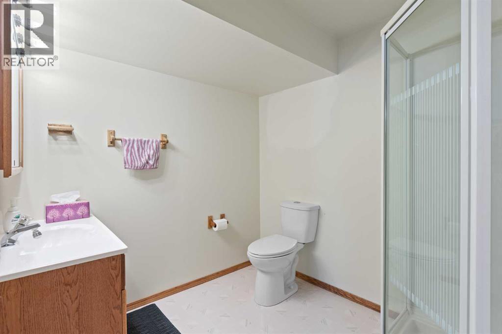 303 De Foras Close NW - Image 23